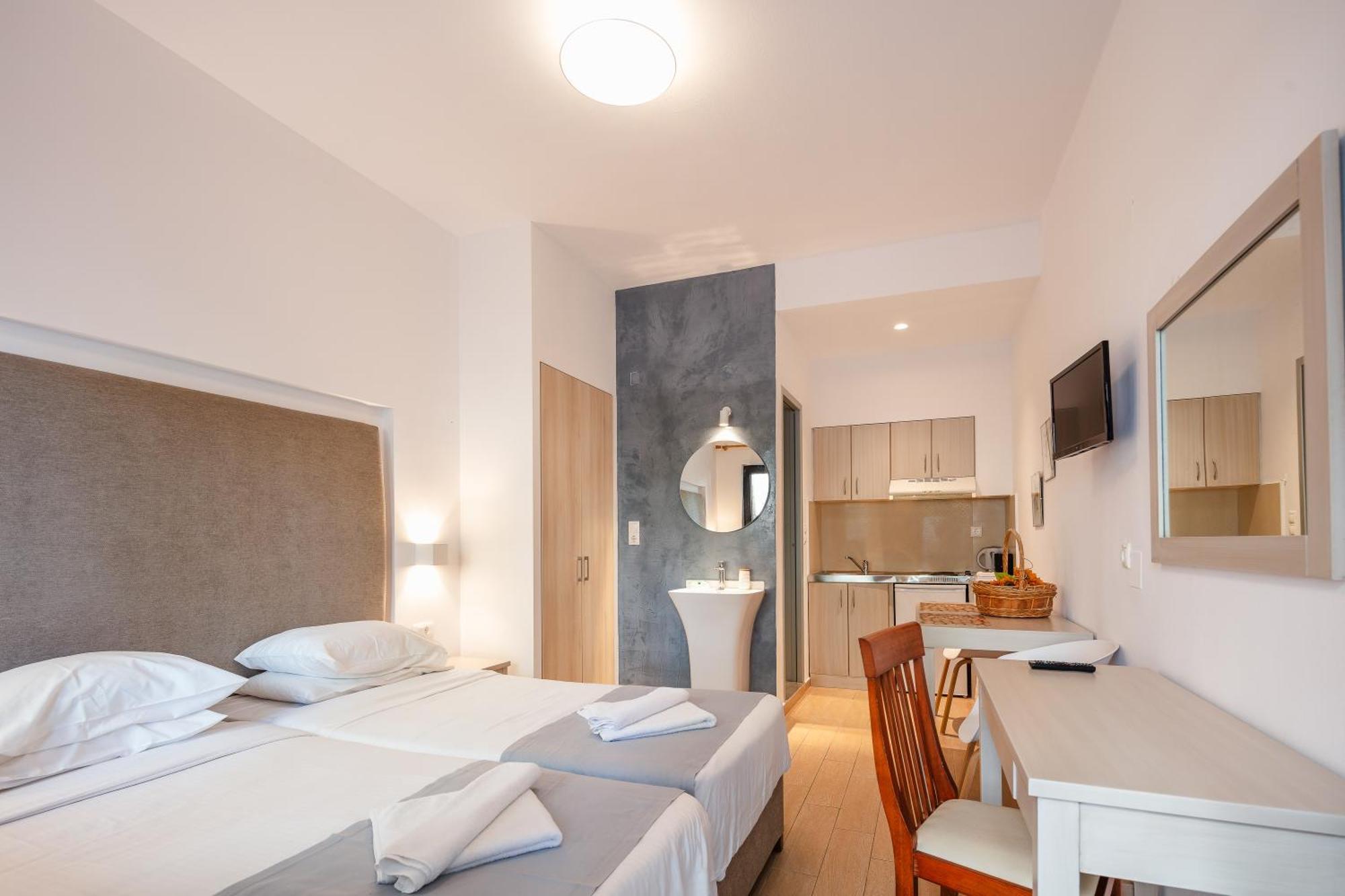 Golden Bay Boutique Hotel & Bungalows Kokkini Hani Екстер'єр фото